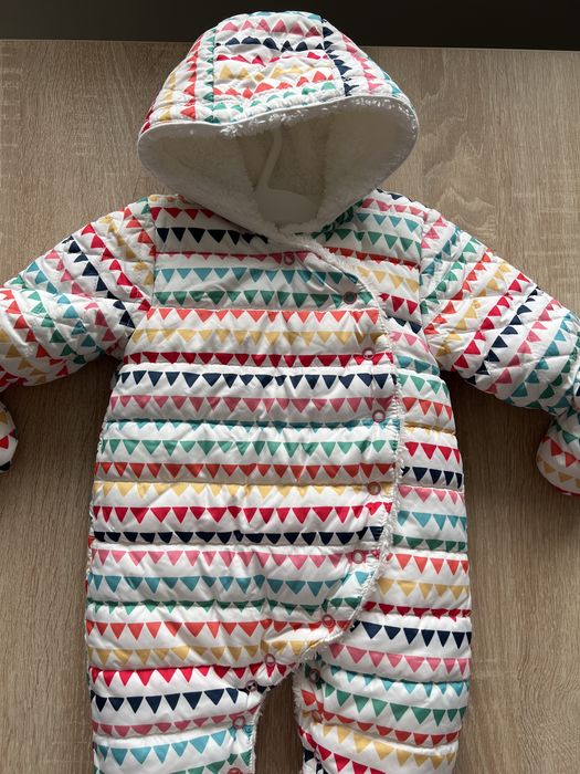 NEXT super kombinezon dziewczęcy z rękawiczkami 62 cm!