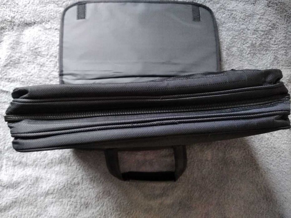 Сумка для ноутбука до 16 дюймів