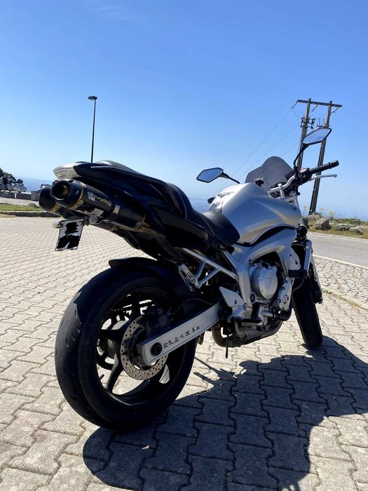 Yamaha FZ6 - 2004