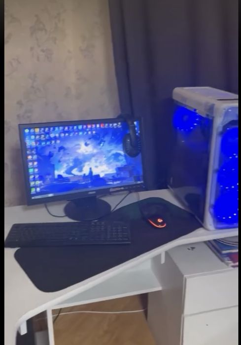 Продам компютер в харрому стані