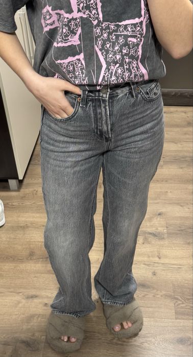Джинси Stradivarius