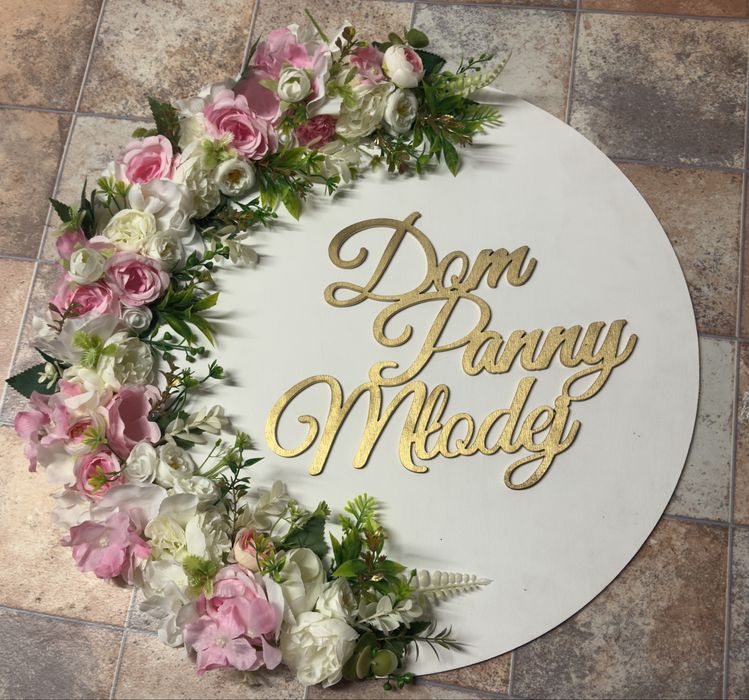 Tablcia Dom Panny Mlodej