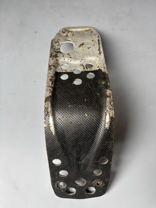 Osłona Silnika HUSQVARNA TC450 / 250 R 2005