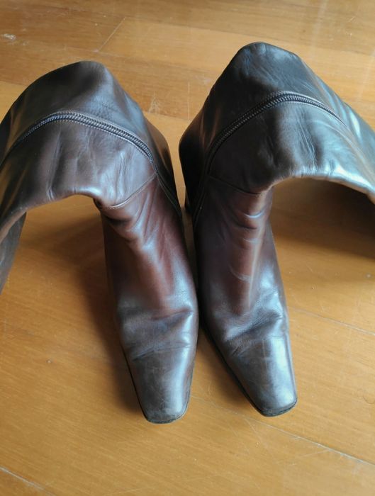 Botas de cano alto castanho escuro - Tam 36