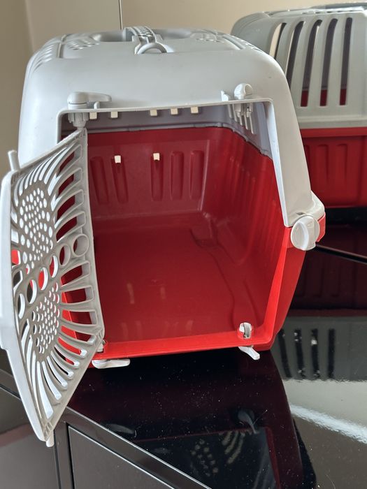 Переноска для тварин