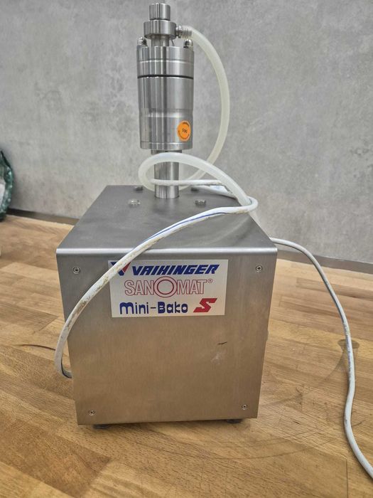 Automat do ubijania śmietany Sanomat Mini Bako S