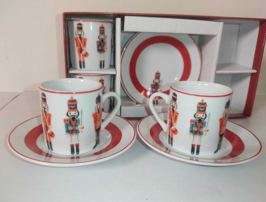 Conjunto de Café em Porcelana Soldadinhos quebra-nozes Novo