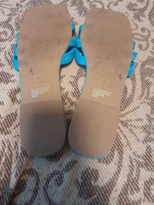 Шльопанці Primark 40-41