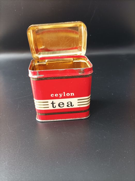 Stara puszka po herbacie Ceylon tea