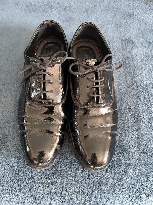 Vendo sapatos de homem usados 4€