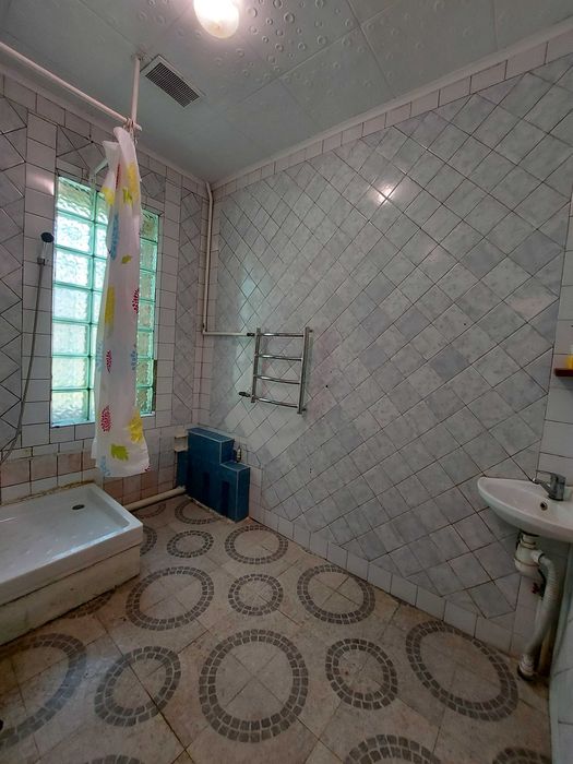 Продам дом 298 кв.м в 200 м от реки и 50 м от леса