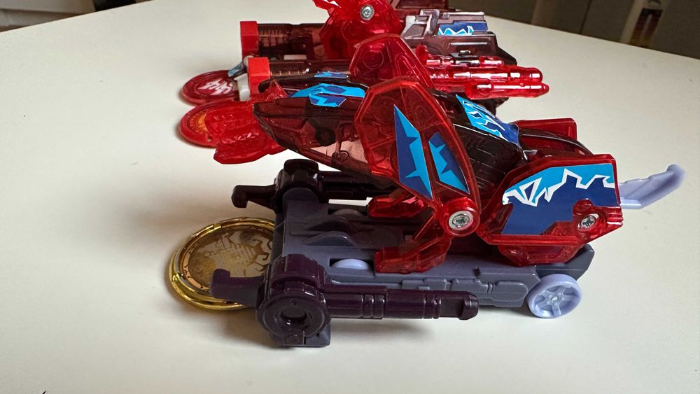 Samochodziki-transformery Screechers Wild