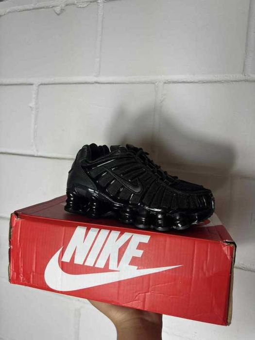 Nike Shox TL Czarny r.39