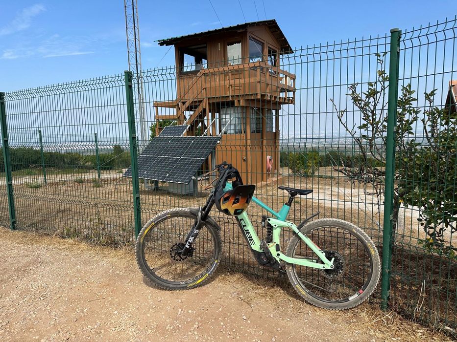 Cube stereo hibrid 160