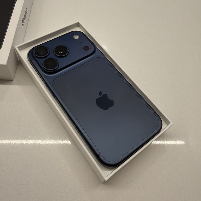 Iphone 17 Pro - 256GB