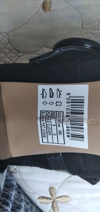 Туфлі Clarks, нові