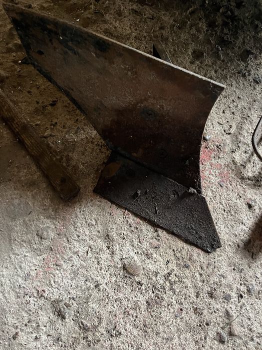 Продам лопати граблі вила габлі.