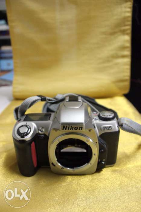 Vendo Máquina fotográfica  Nikon F65