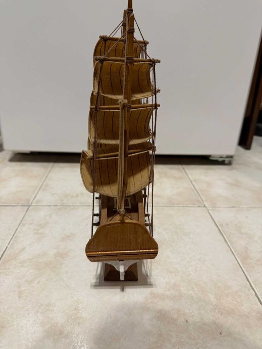 Barco em miniatura (vintage)