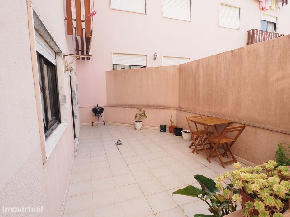 Apartamento T3 com terraço - Idanha