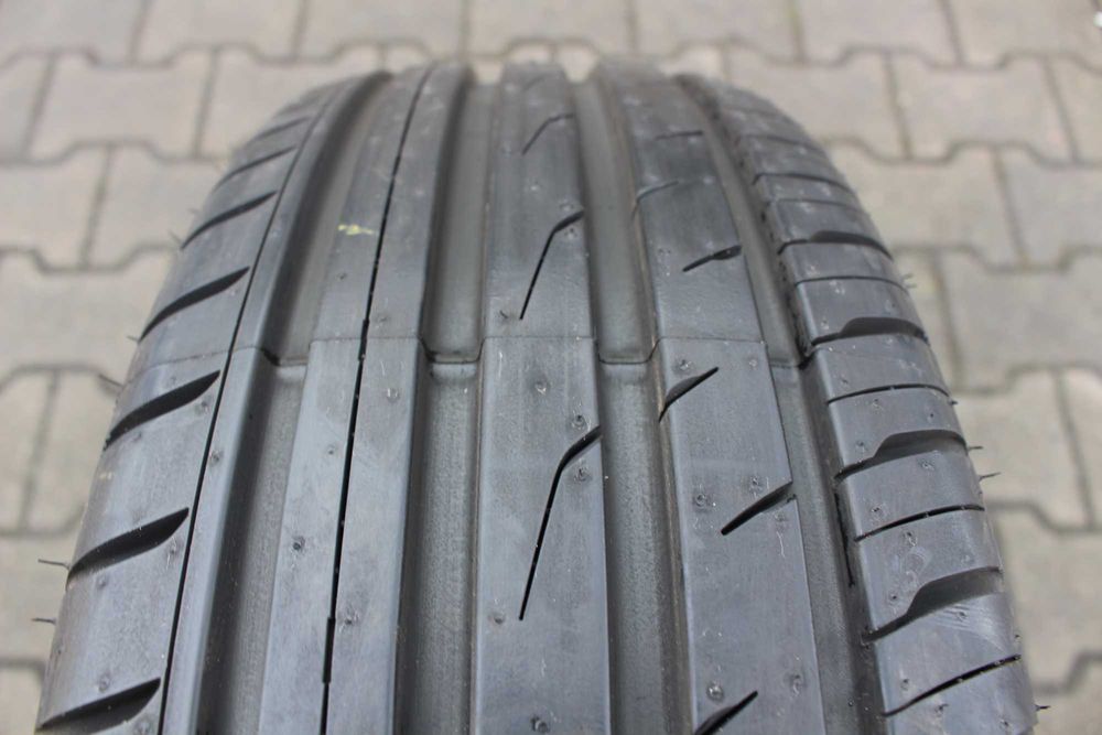 Opona letnia 195/65/15 Toyo Proxes CF2