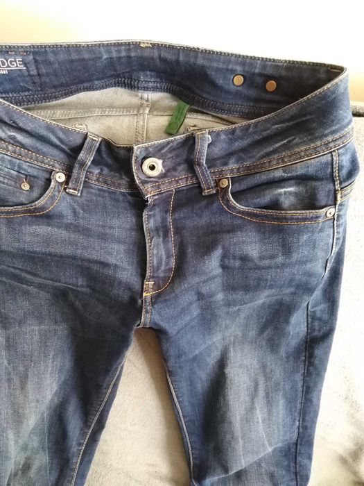 G-STAR RAW. Markowe spodnie jeansowe.