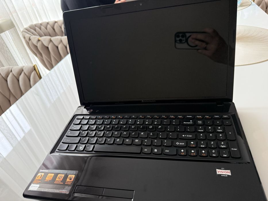 Laptop lenovo g585 Windows 10 Home