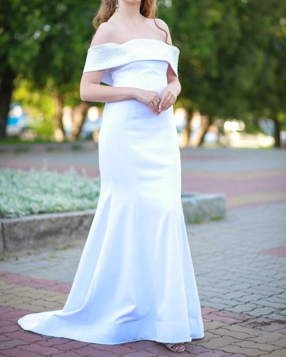 Сукня плаття весільне вечірнє