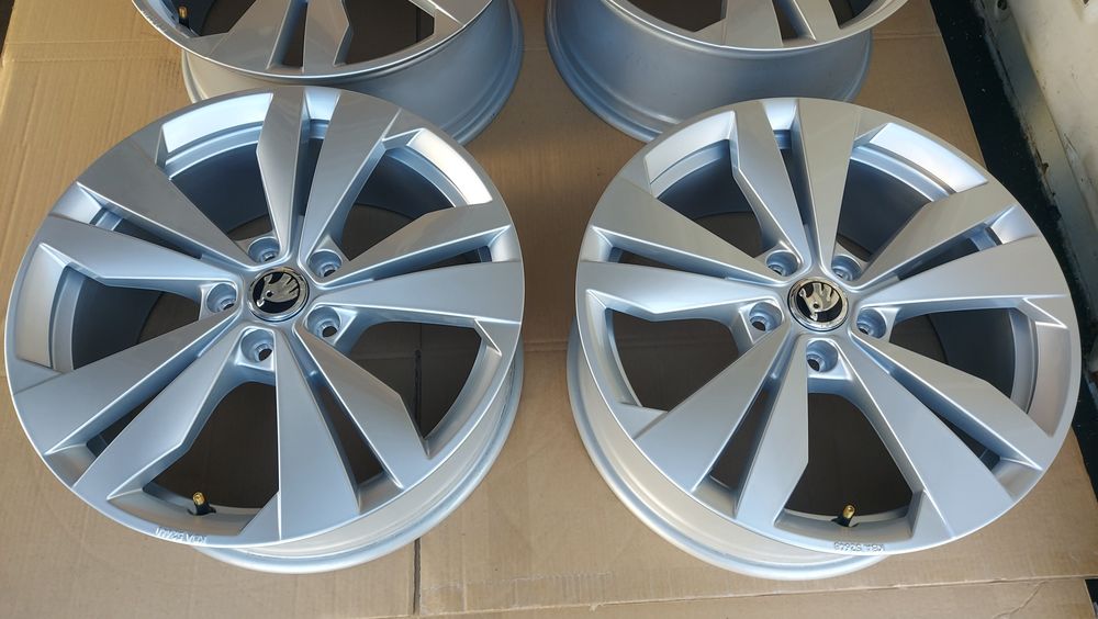 NOWE Alufelgi 18 cali 5x112 SKODA Octavia  Superb Karoq