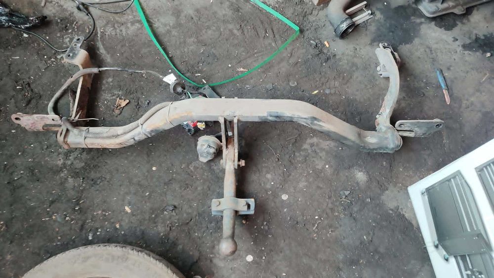Hak holowniczy belka moduł bscb0300 wiązka Peugeot 5008 I