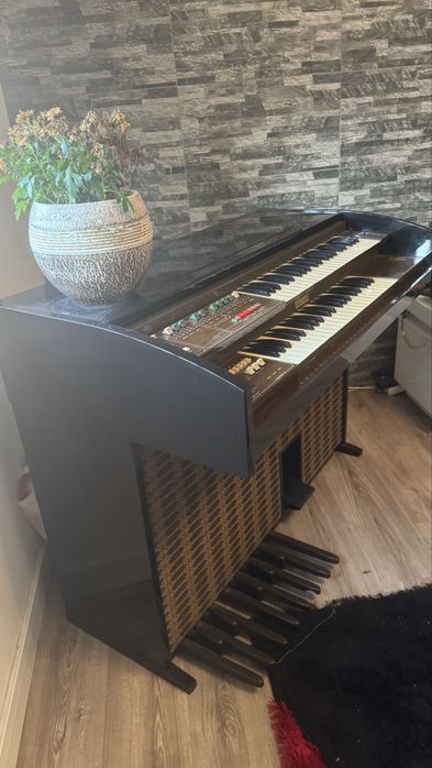 Piano em muito bom estado