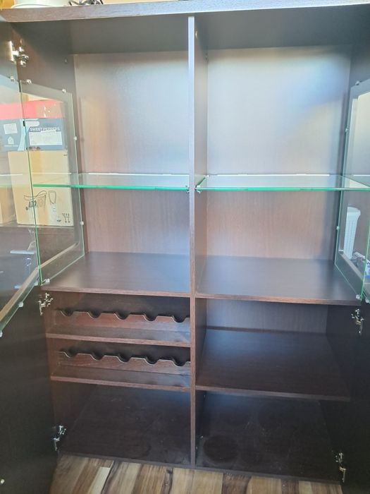 Komoda+witryna podświetlona LED, brąz stan dobry