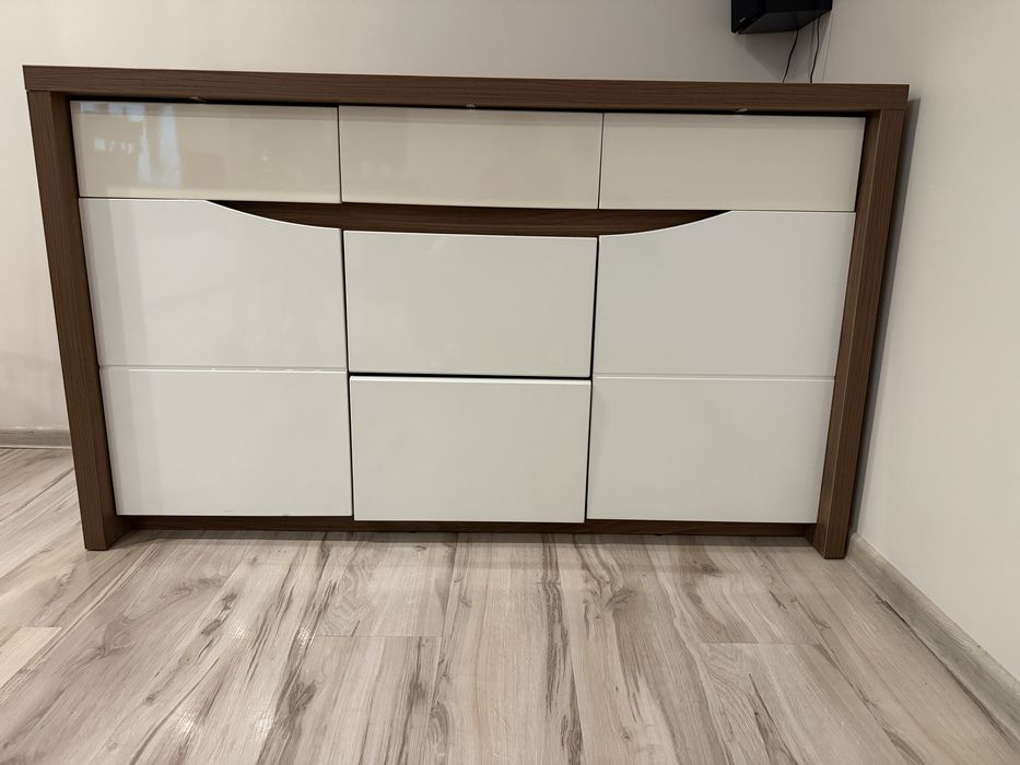 Meble do Salonu z Agaty + Stolik do kompletu w prezencje