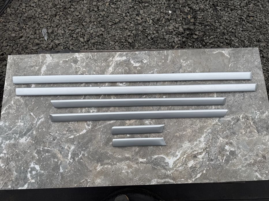 BMW E39 Молдинги Комплект Глянець Рестайлінг 354 Titan Silber Metallic без хрому на двері на крила 6 штук