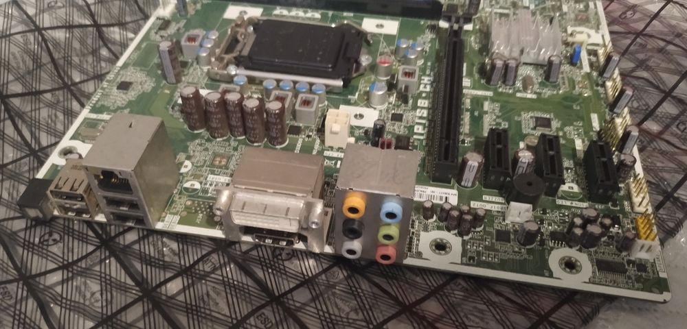 MotherBoard IPISB-CH (Avariada)