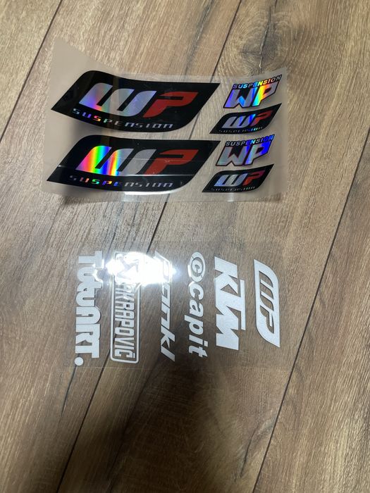Наклейки для мотоцикла