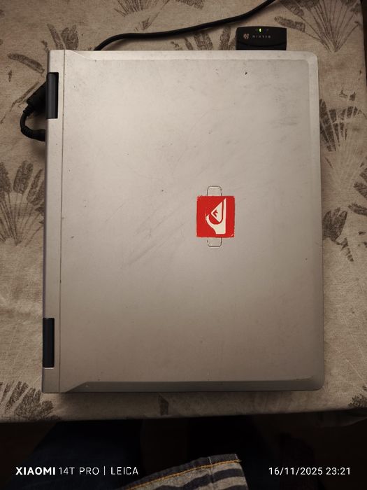 Computador portatil Airis pentium 4 - Leitor DVDs - Completo