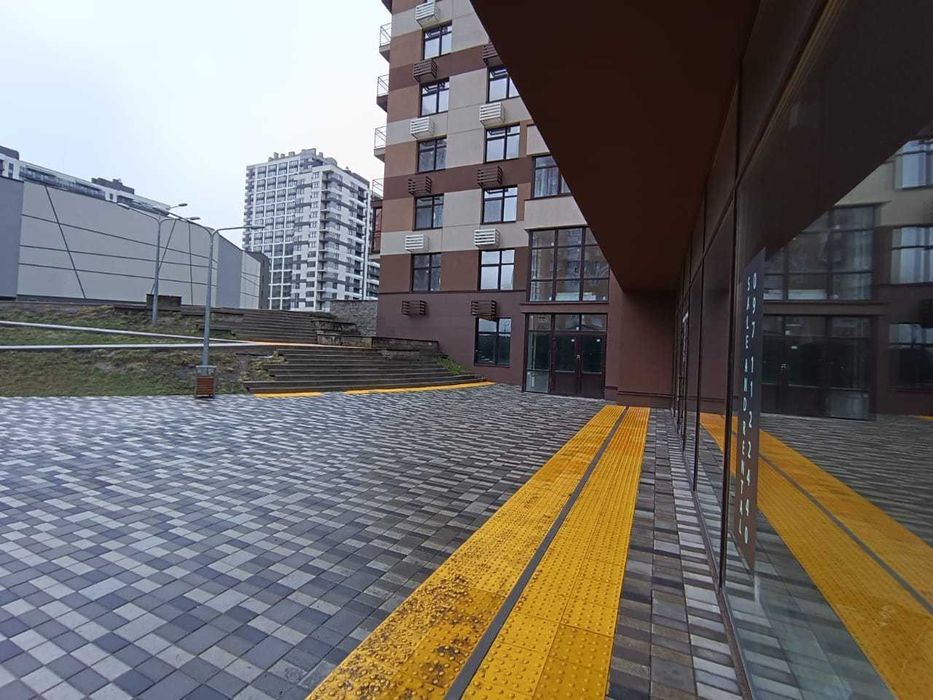 ЖК Варшавский. Фасадное помещение "Open Space" 116 м2