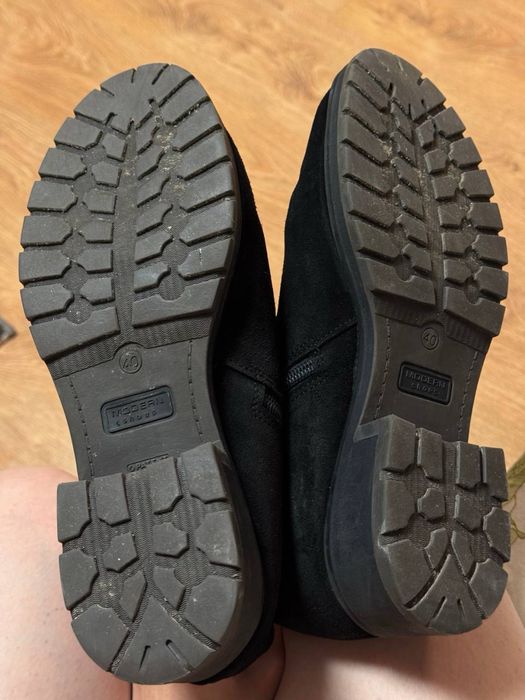 Зимові шкіряні сапожки 40 розмір