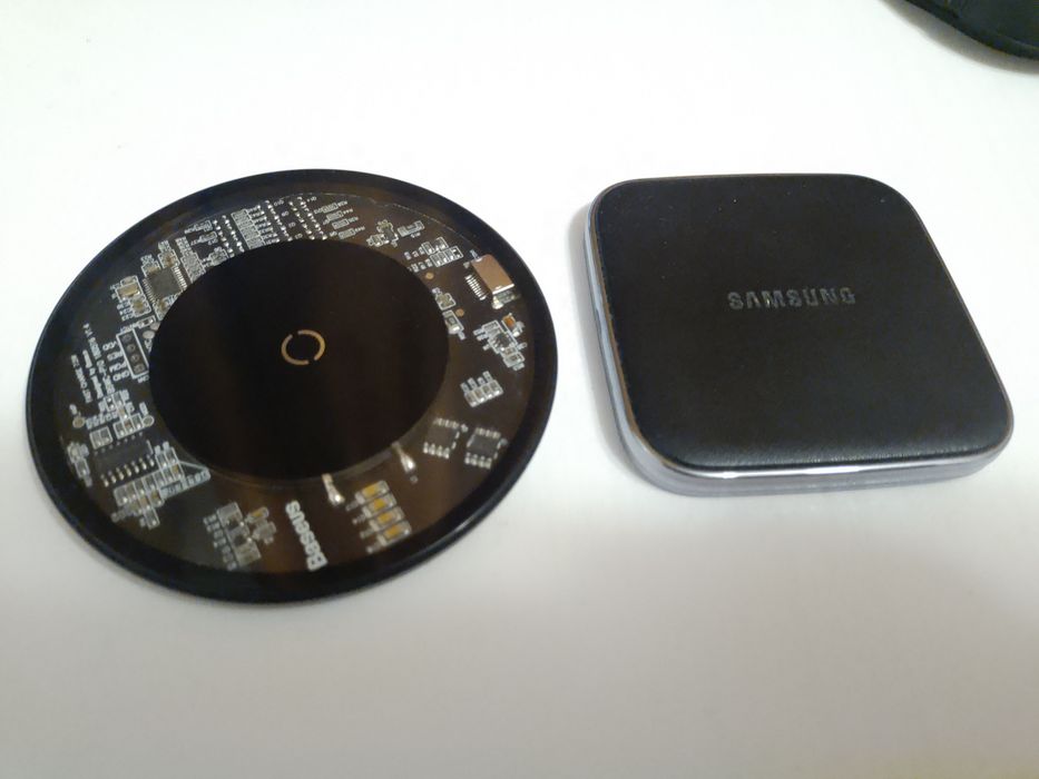 Підставка-зарядка магнітна бездротова для iphone та apple watch