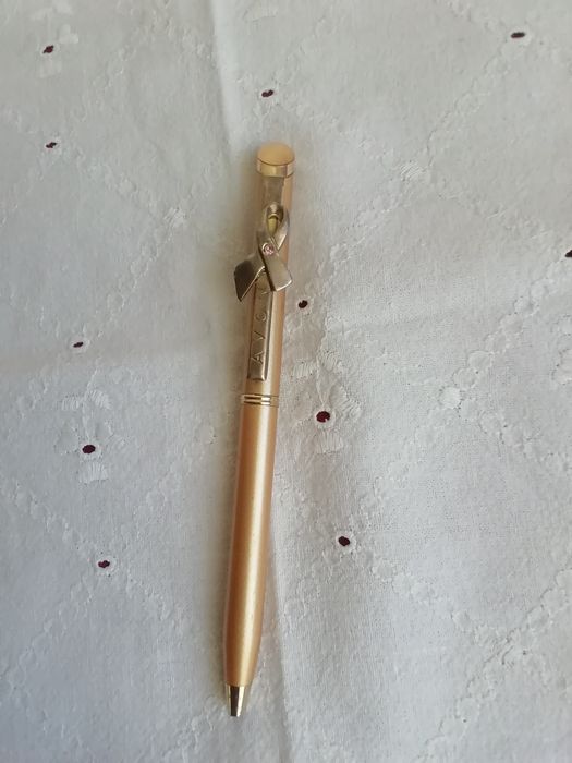 Esferográfica Avon, antiga