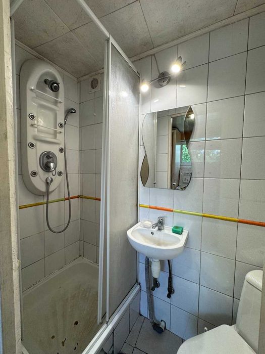Продаж частини будинку в Києві, Голосіївський рн вул. Горяна.