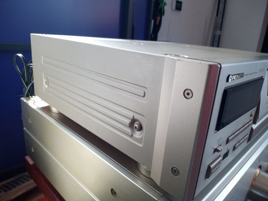 Sprzedam Pioneer T1000