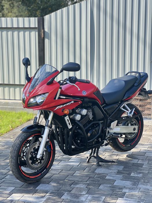 Yamaha FZS 600 Fazer