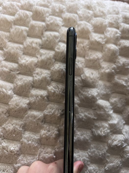 Iphone 11 pro max 256 72% акб