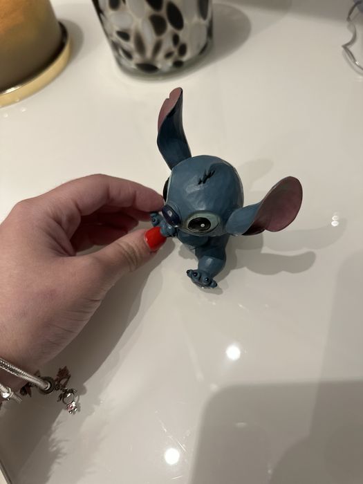 Vendo Stitch oferecido da Disneyland, novo!