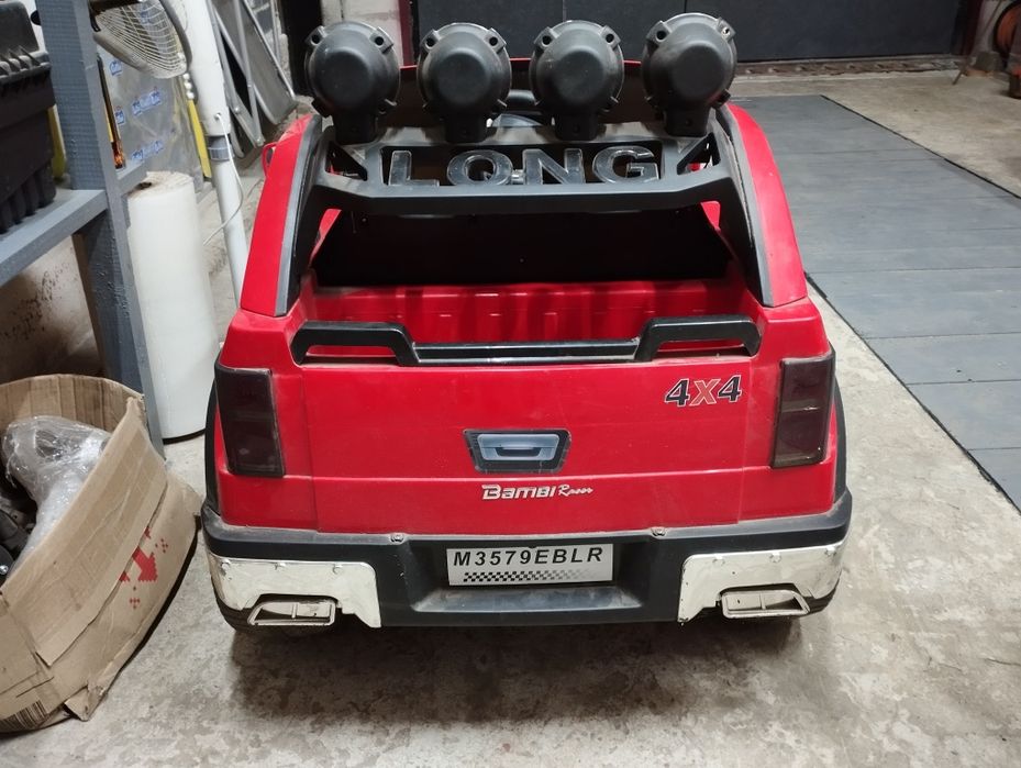 Дитячий електромобіль Bambi F150,музика,світло,радіоуправління