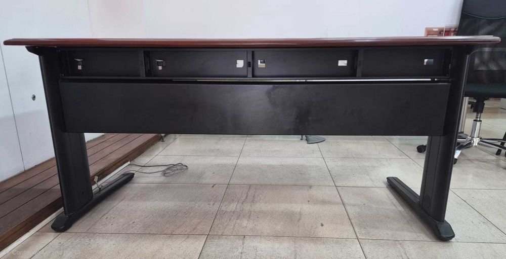 Mesa de Escritório