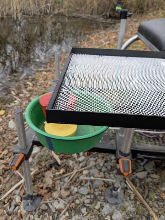 Фидерный столик для рыбалки