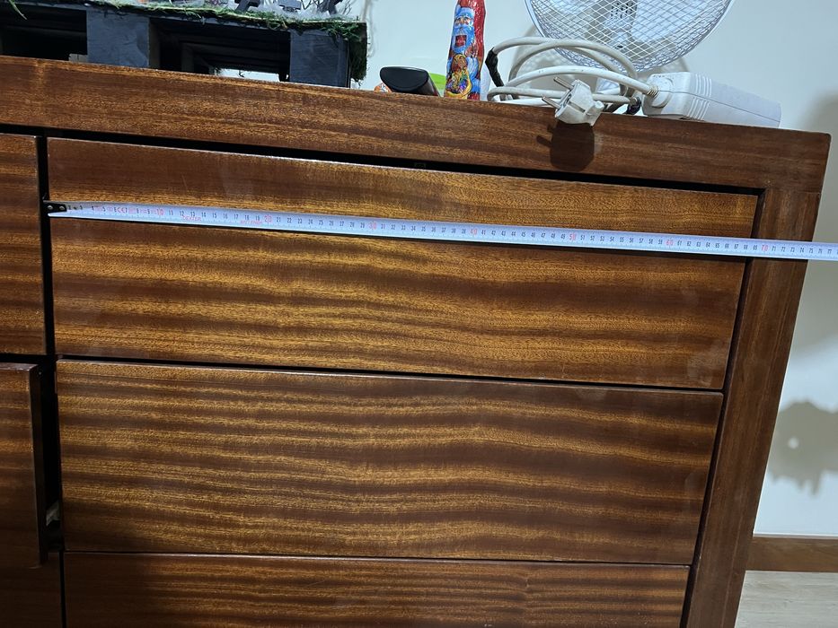 comoda castanha de 6 gavetas